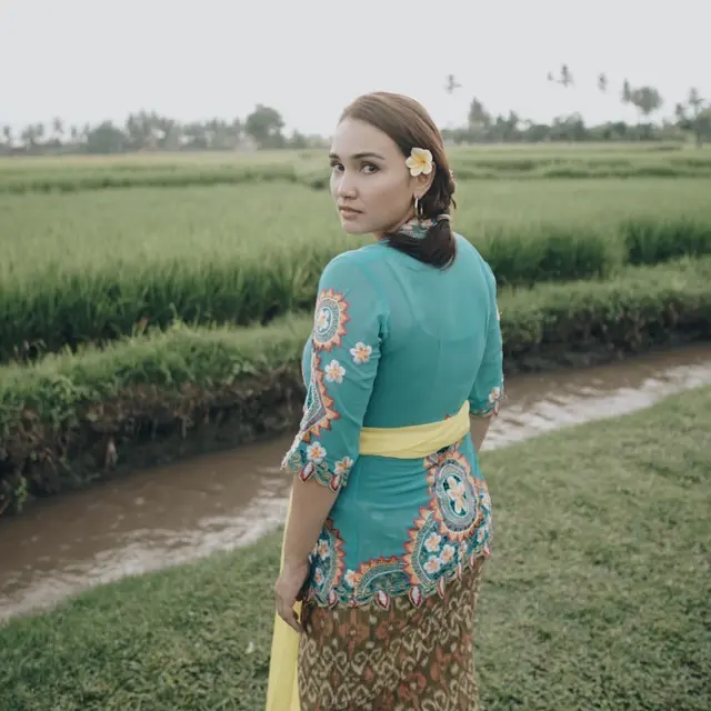 Potret Feby Febiola (credit: instagram @febyfebiola_)