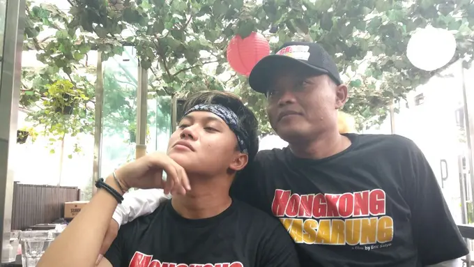 Sule kembali berakting di layar lebar. Kali ini, ia berakting bersama anaknya sendiri, Rizky Febian.