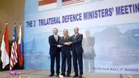 Menteri Pertahanan dari Malaysia, Indonesia dan Filipina. (Liputan6.com/Dewi Divianta)