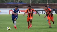 Setia di PSIS, Komarudin Diganjar Kontrak 2 Musim