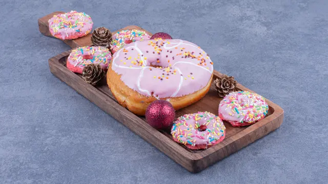 Ilustrasi donat/freepik.com/azerbaijan_stockers