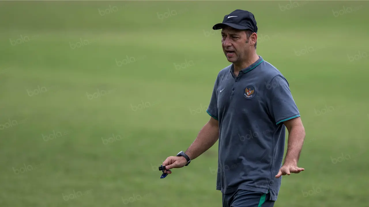 Asisten pelatih Timnas Indonesia, Wolfgang Pikal