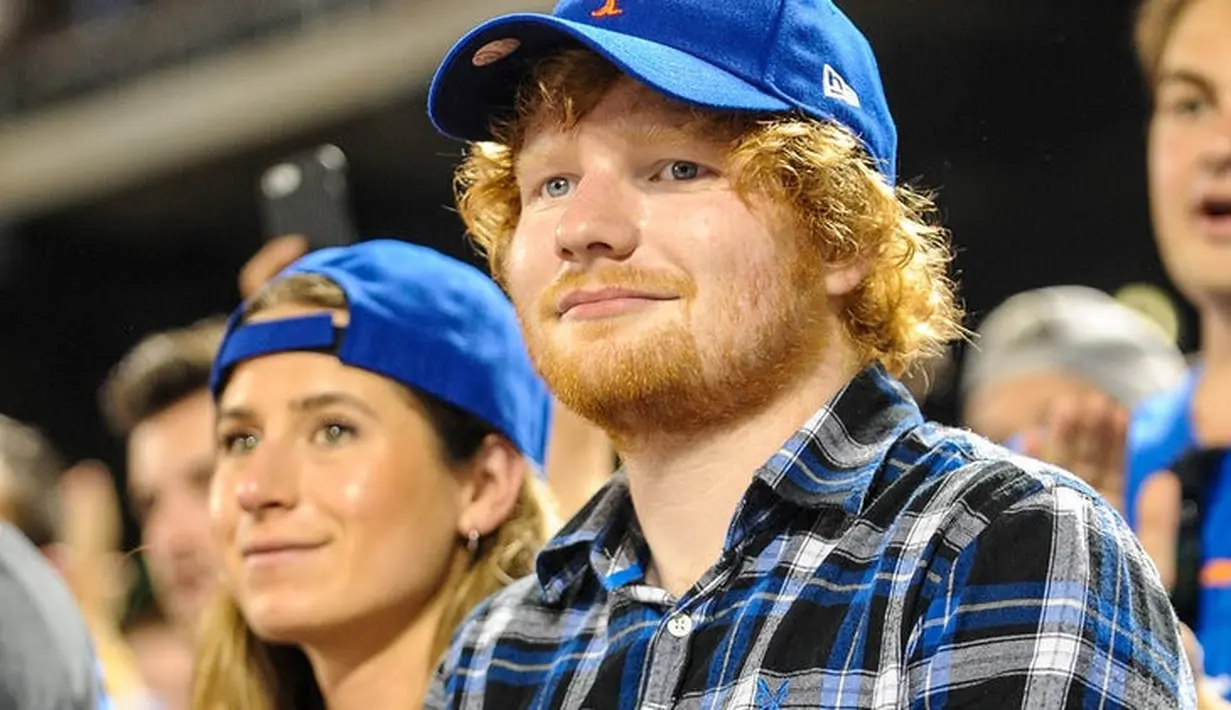 Pelantun lagu "Photograph" tersebut pertama kali bertemu dengan Cherry saat usianya 11 tahun. (M Magazine)