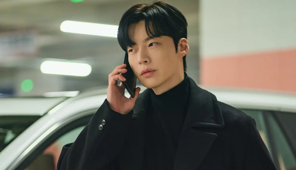 <p>Ahn Jae Hyun dalam The Real Deal Has Come! (KBS via Soompi)</p>