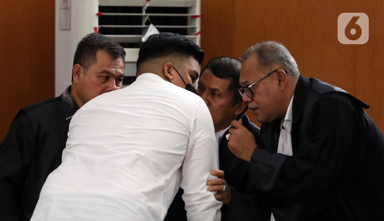 Vonis ini sama dengan tuntutan jaksa penuntut umum. Shane Lukas dituntut hukuman pidana lima tahun penjara atas kasus penganiayaan berat yang direncanakan terlebih dahulu terhadap David Ozora. (Liputan6.com/Johan Tallo)