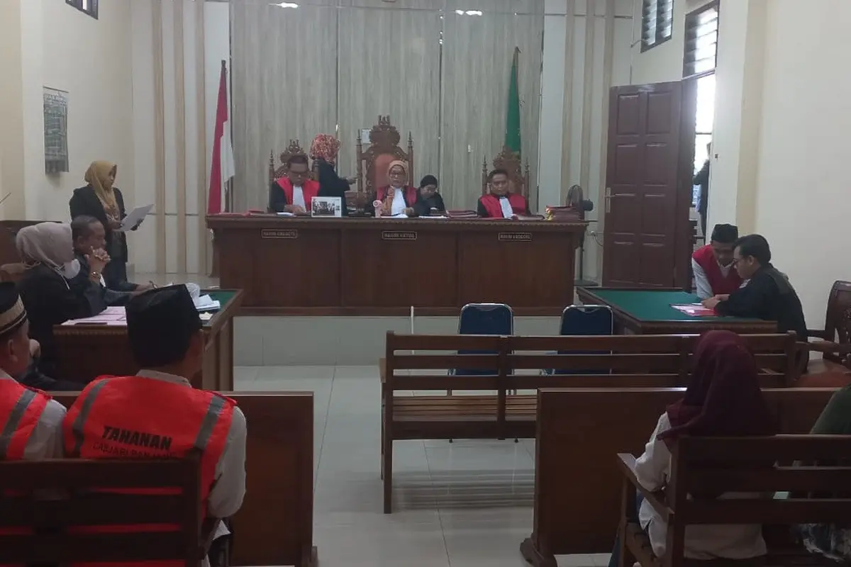Terdakwa Muhammad Yusuf Agil menjalani sidang vonis di PN Tanjung Karang, Bandar Lampung, Selasa (20/8/2024). Foto : (Liputan6.com/Ardi).