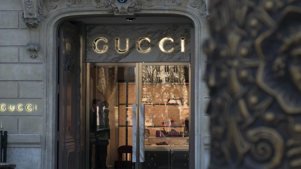 Gucci Kurang Laku, Capaian Penjualan Grup Barang Mewah Kering Merosot di Kuartal Pertama 2025