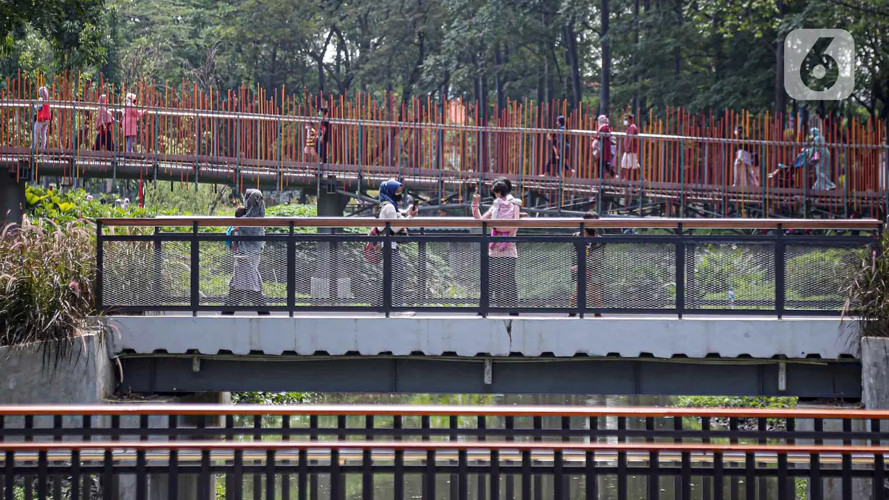 FOTO: Menikmati Perpanjangan Libur Sekolah di Tebet Eco Park