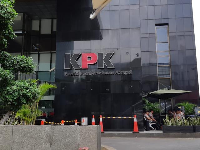 Korupsi Cukai Rokok Kpk Panggil Eks Walkot Tanjungpinang Lis Darmansyah News Liputan6 Com
