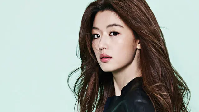 [Bintang] Selain Ingin Jadi Pramugari, Ini 7 Fakta Menarik Jun Ji Hyun