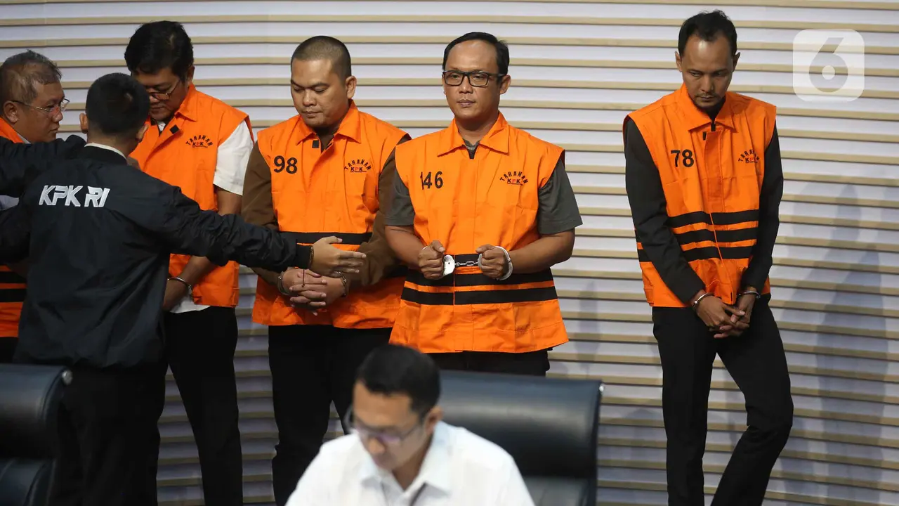 Terima Suap Rp 5,7 Miliar, Bupati Lampung Tengah Ardito Wijaya Ditahan KPK