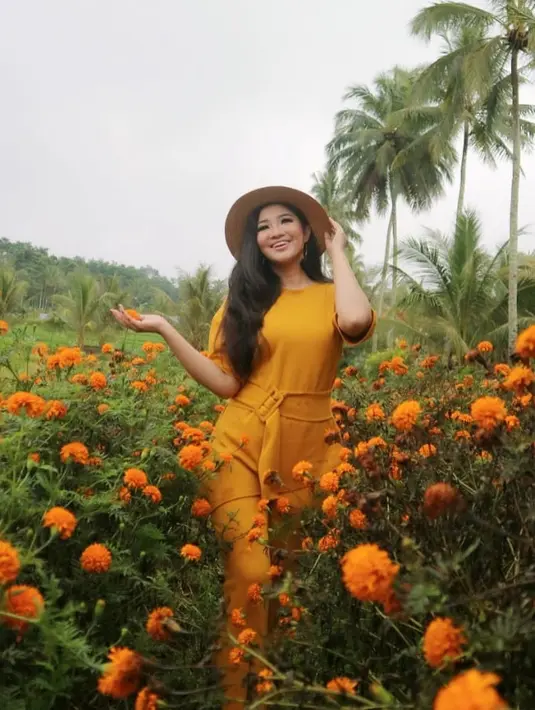 Ya, Fitri Carlina diketahui bahwa masih belum memiliki anak. Bahkan, Fitri Carlina telah mempertaruhkan nyawa demi mendapatkan buah hati yang selama ini diidamkan.Bahkan Fitri telah melakukan berbagai program kehamilan namun belum membuahkan hasil. (Liputan6.com/IG/@fitricarlina)