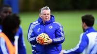 Guus Hiddink optimistis mengembalikan performa Eden Hazard. (Reuters/Sergio Perez)