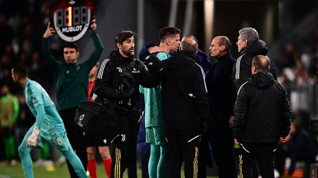 Foto: Momen Wojciech Szczesny Alami Palpitasi Jantung saat Juventus Menjamu Sporting Cp di Leg Pertama Perempat Final Liga Europa