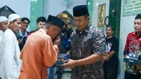 Jelang Hari Raya Idulfitri, MH Said Abdullah Berbagi Paket Lebaran untuk Warga Binaan Rutan Kelas IIB Sumenep