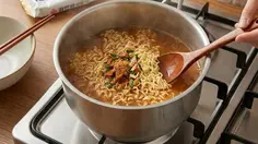 Trik Memasak Mi Instan dengan Telur agar Kuahnya Lebih Kental dan Gurih