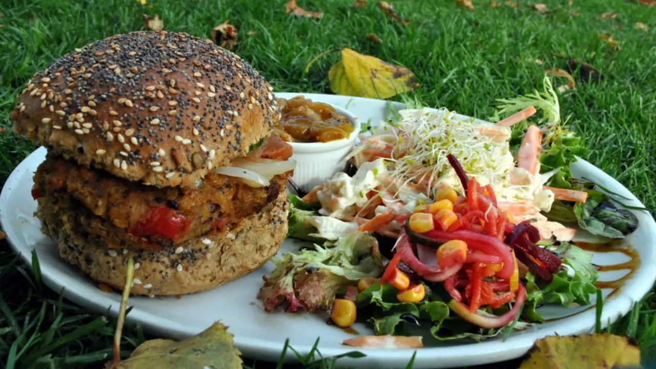 10 Makanan Lezat yang Bikin Kamu Ingin Jadi Vegetarian!