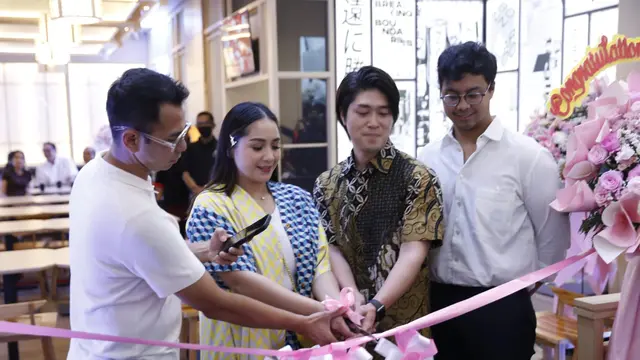 [Fimela] Nagita Slavina dan Raffi Ahmad