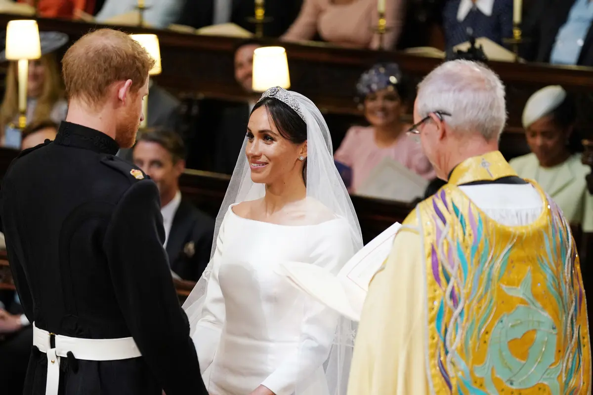 Sah, Pangeran Harry dan Meghan Markle Jadi Suami Istri