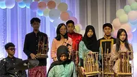 Siswa Sekolah Republik Indonesia Tokyo (SRIT) unjuk penampilan kesenian angklung dalam Min On Kid`s Festa 2023 di Min On Culture Center, Tokyo pada Kamis, 27 Juli 2023. Dok: KBRI Tokyo