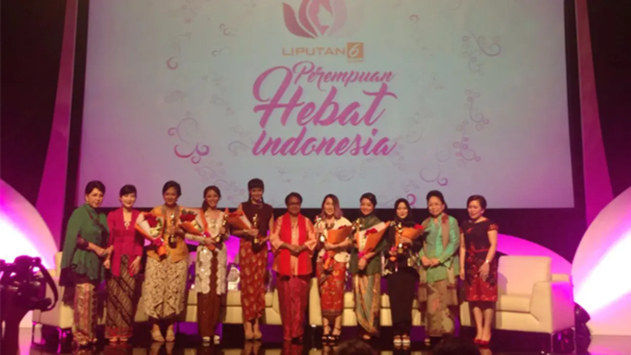 Menteri Yohana Yembise: 6 Perempuan Hebat