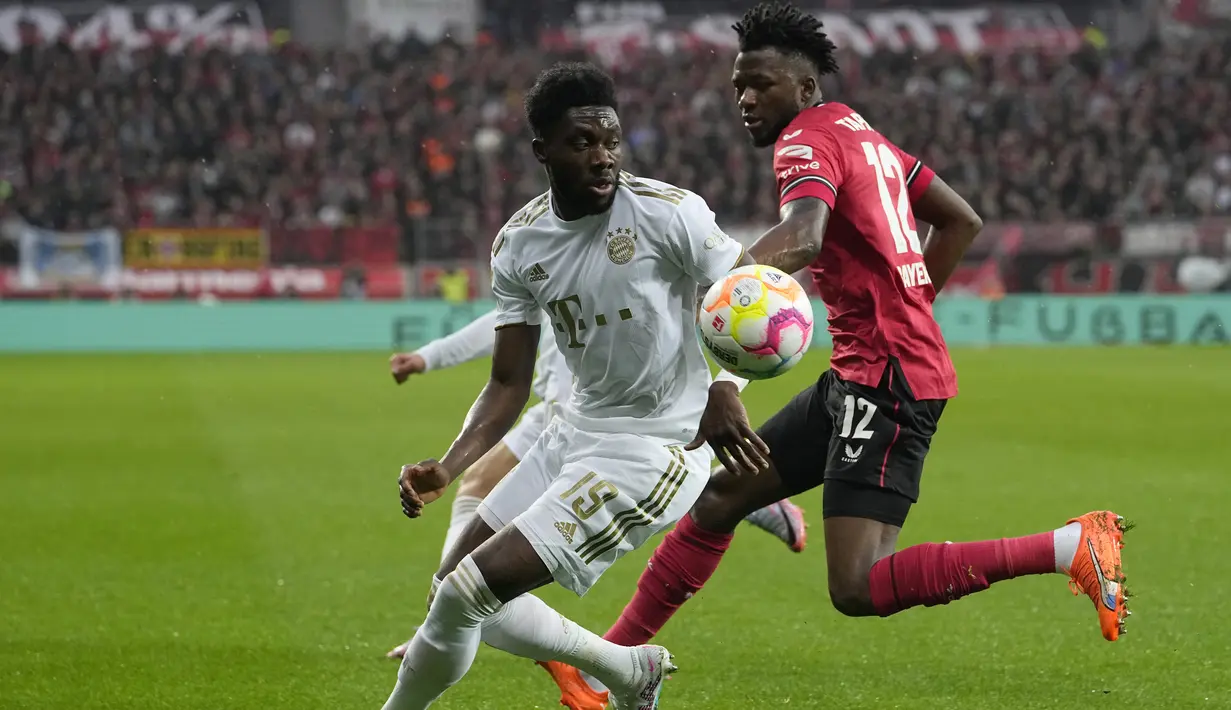 Bayern Munchen dikalahkan Bayer Leverkusen dengan skor 1-2. (AP Photo/Martin Meissner)