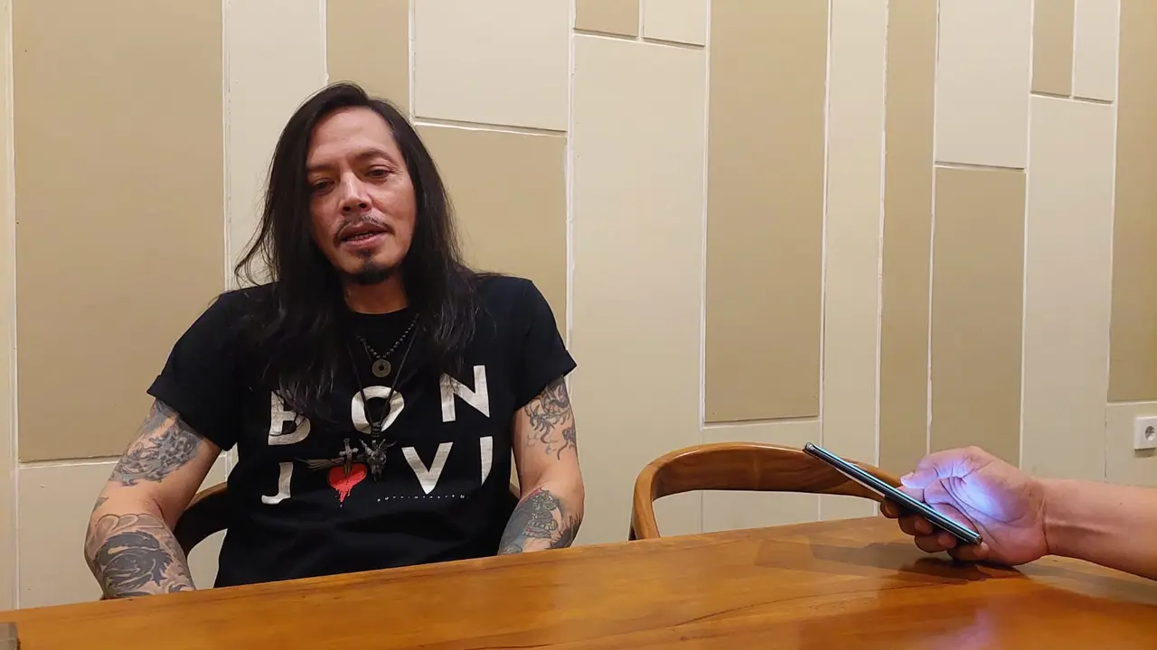 Ovy /rif saat ditemui di Twentynine Cosmo classic bar, kawasan Radio Dalam, Jakarta Selatan, baru-baru ini.