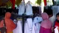 Bazar Perlengkapan Haji di Stadion Jember