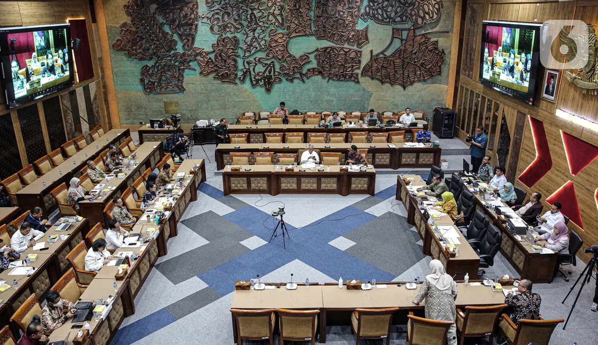 <p>Dirjen Guru dan Tenaga Kependidikan (GTK) Kemendikbudristek Prof Nunuk Suryani pernah menyebutkan, total kebutuhan guru PPPK tahun 2023 sebanyak 601.286. (Liputan6.com/Faizal Fanani)</p>