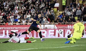 Matias Fernandez-Pardo diperebutkan Manchester United dan Manchester City (AFP)