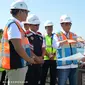 Menteri Perhubungan (Menhub) Budi Karya Sumadi meninjau progres pembangunan BMTH di kawasan Pelabuhan Benoa, Bali, Sabtu (10/8/2024). (Dok Kemenhub)