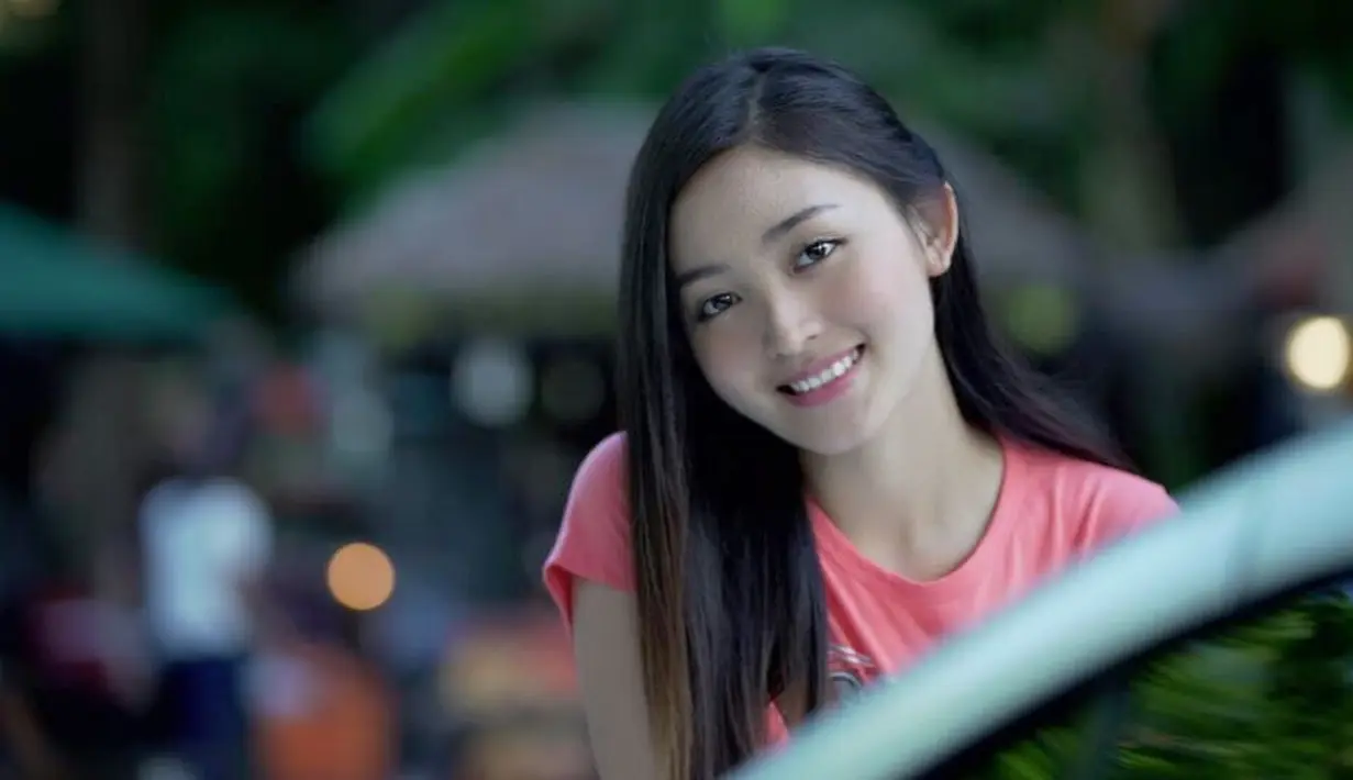 Bagi kalian penikmat sinetron, mungkin nama Natasha Wilona sudah tidak asing lagi. Siapa yang menyangka jika ia belum genap 20 tahun. (Foto: instagram.com/natashawilona12)