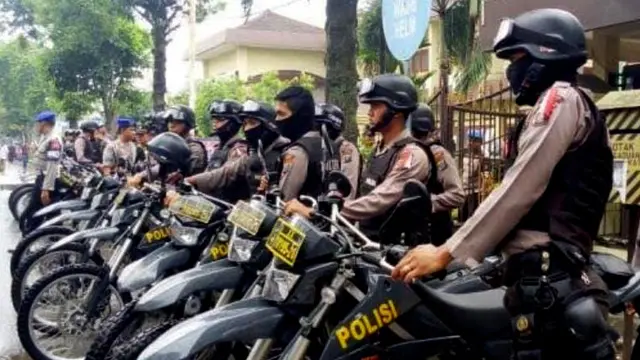 Personel polisi