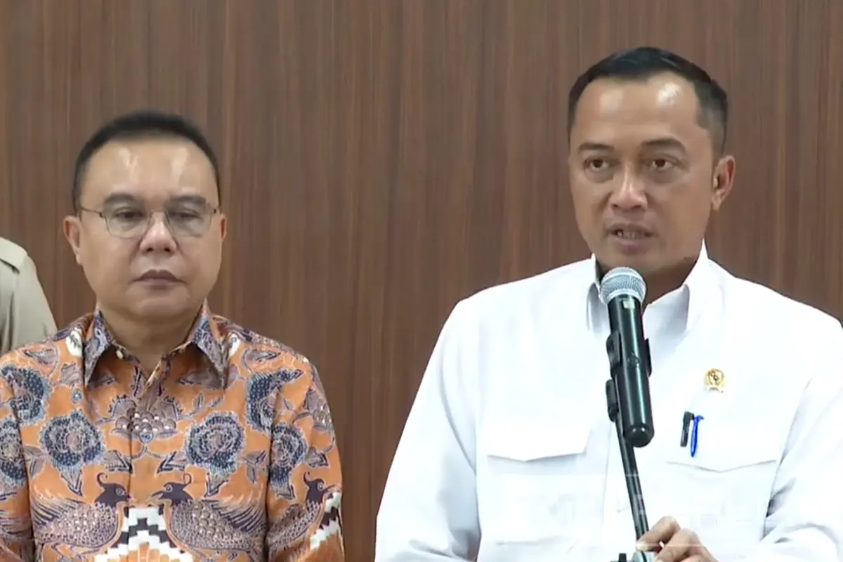 Wakil Ketua DPR RI Sufmi Dasco Ahmad  dan Menteri Sekretaris Negara Prasetyo Hadi. Foto: Bakom