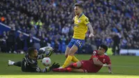 Benar saja, rekrutan baru Liverpool, Luis Diaz langsung menjadi pahlawan dengan membawa timnya unggul di menit 19 lewat sundulan yang tak mampu dihalau kiper Brighton, Robert Sanchez. (AP/Kirsty Wigglesworth)