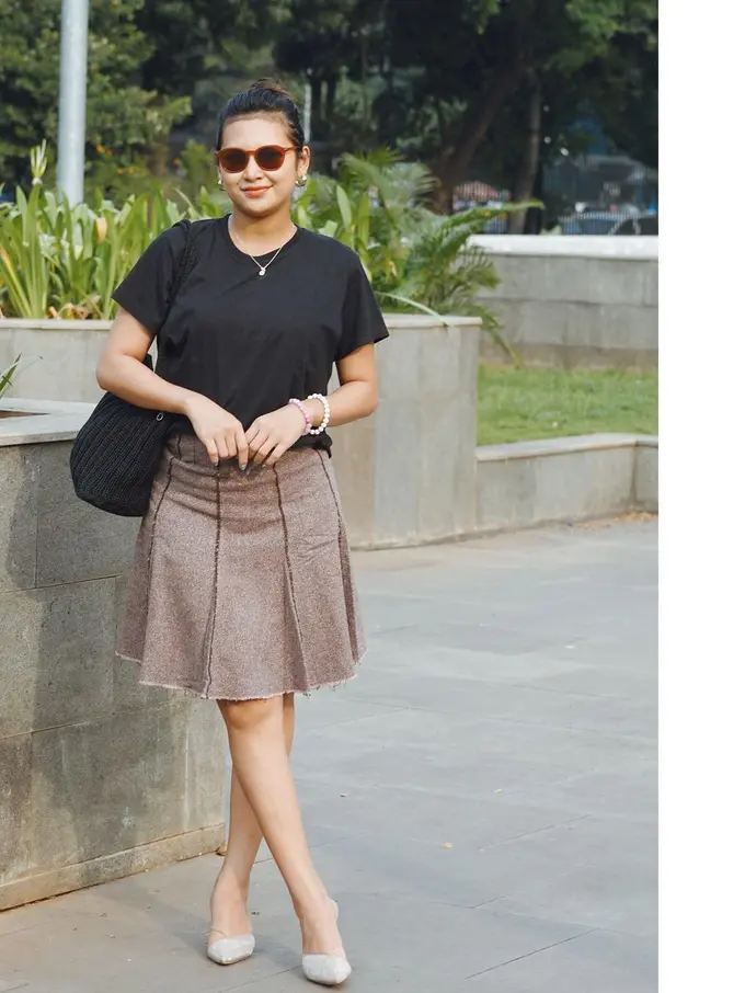 Indah Permatasari bagikan penampilan barunya usai melahirkan