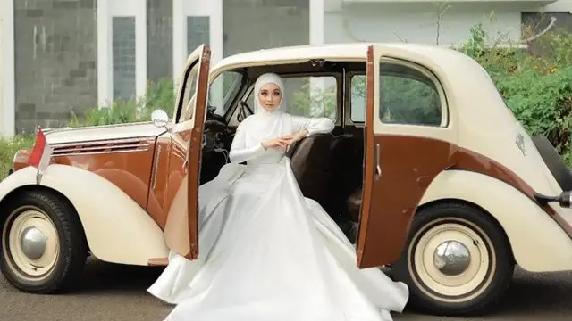 6 Gaya Ega Noviantika dalam Pemotretan Terbaru, Ibu Dua Anak Bak ABG