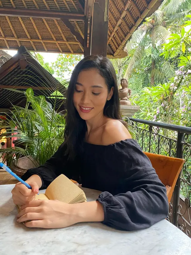 Laksmi Shari De Neefe Suardana, Puteri Indonesia 2022 (Instagram/laksmideneefe)