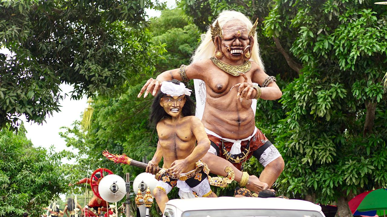 Ribuan umat hindu di Banyuwangi lakukan pawai ogoh-ogoh dalam rangka perayaan Hari Raya Nyepi (Istimewa)