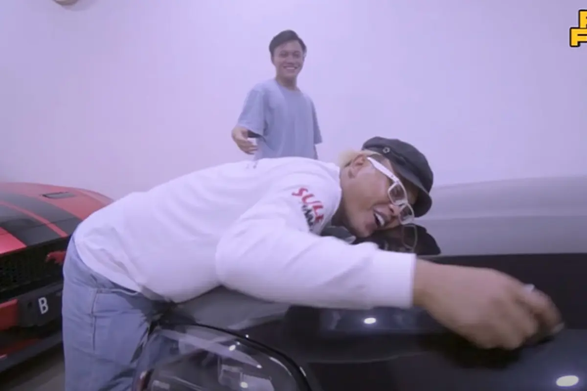 6 Momen Kocak Rizky Febian Beri Hadiah Sule Mobil Mewah, Ternyata Belum Lunas