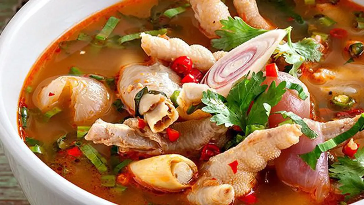 Tom yum ceker/copyright Thai Food Paradise