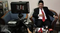 Fahri Hamzah memberikan keterangan pers di Kompleks Parlemen DPR RI, Jakarta, Senin (11/1/2016). Fahri mengaku siap dipanggil oleh Badan Penegakan Disiplin Organisasi PKS. (Liputan6.com/Johan Tallo)