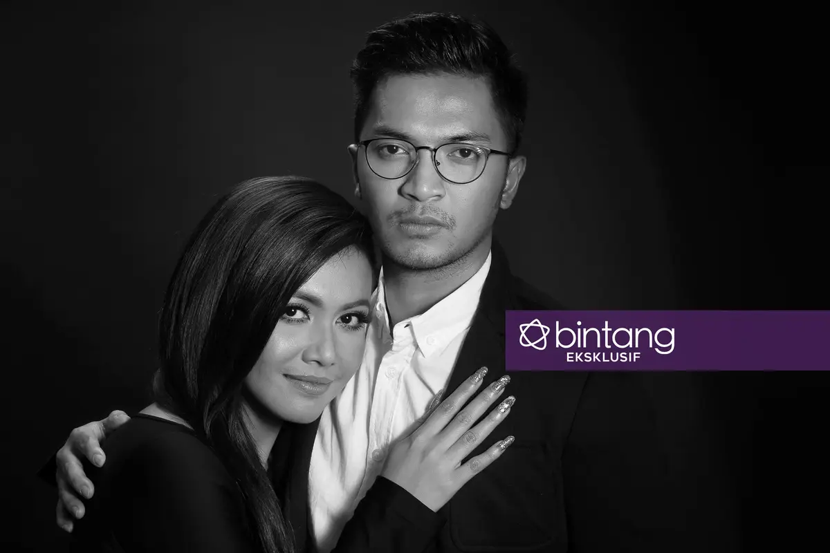 Ihsan Tarore dan Denada