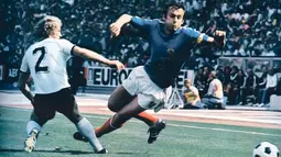 Dua gol Dragan Dzajic membantu Yugoslavia mengamankan posisi runners-up Piala Eropa 1968 sebelum kalah dari Italia di final. 2 gol itulah yang membuat Dzajic terpilih sebagai penerima sepatu emas. (www.squawka.com)