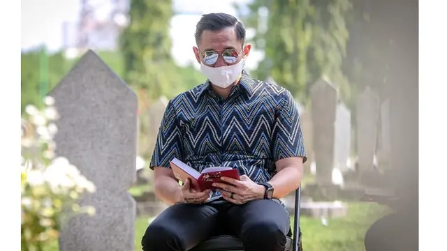 6 Momen AHY Ziarah 1 Tahun Kepergian Ani Yudhoyono, Cerita Didatangi Lewat Mimpi