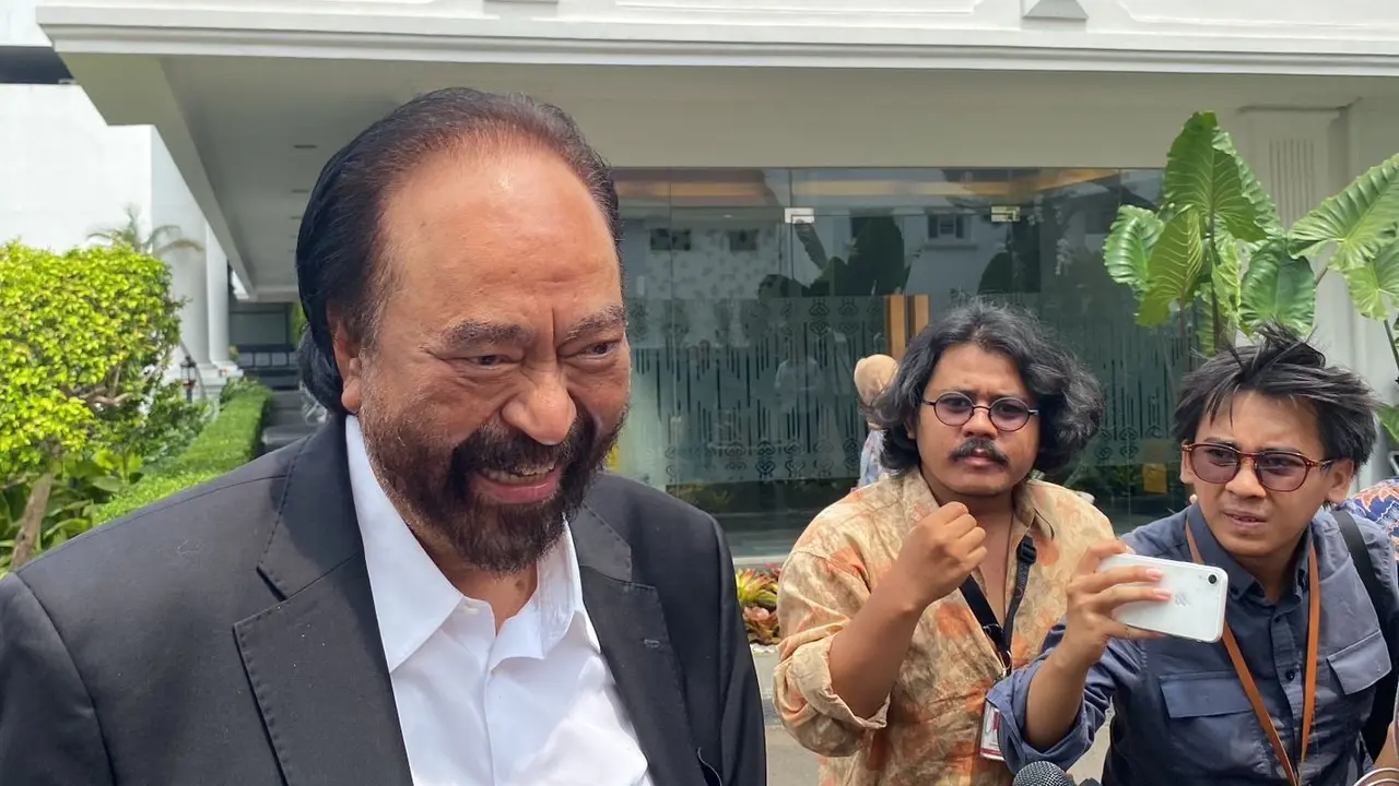 Ketua Umum Partai NasDem Surya Paloh di Kompleks Istana Kepresidenan Jakarta, Jumat (1/11/2024).