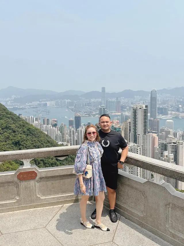 Rayakan Anniversary ke-7, Ini 7 Potret Liburan Momo Geisha di Hong Kong dengan Keluarga
