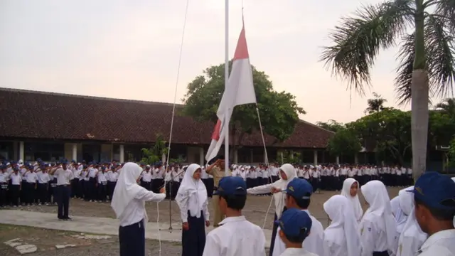 [Bintang] 3 Hal Wajib yang Dilakukan Pelajar Era 90-an Peringati G30S PKI