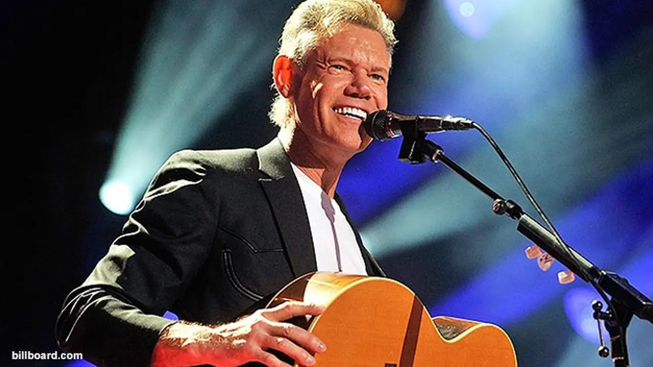 randy-travis-130710b.jpg