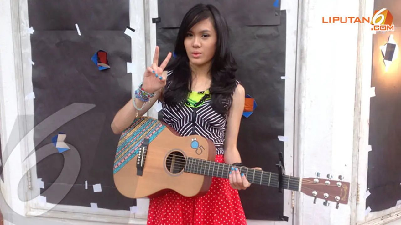 sheryl-sheinafia-2-130628c.jpg
